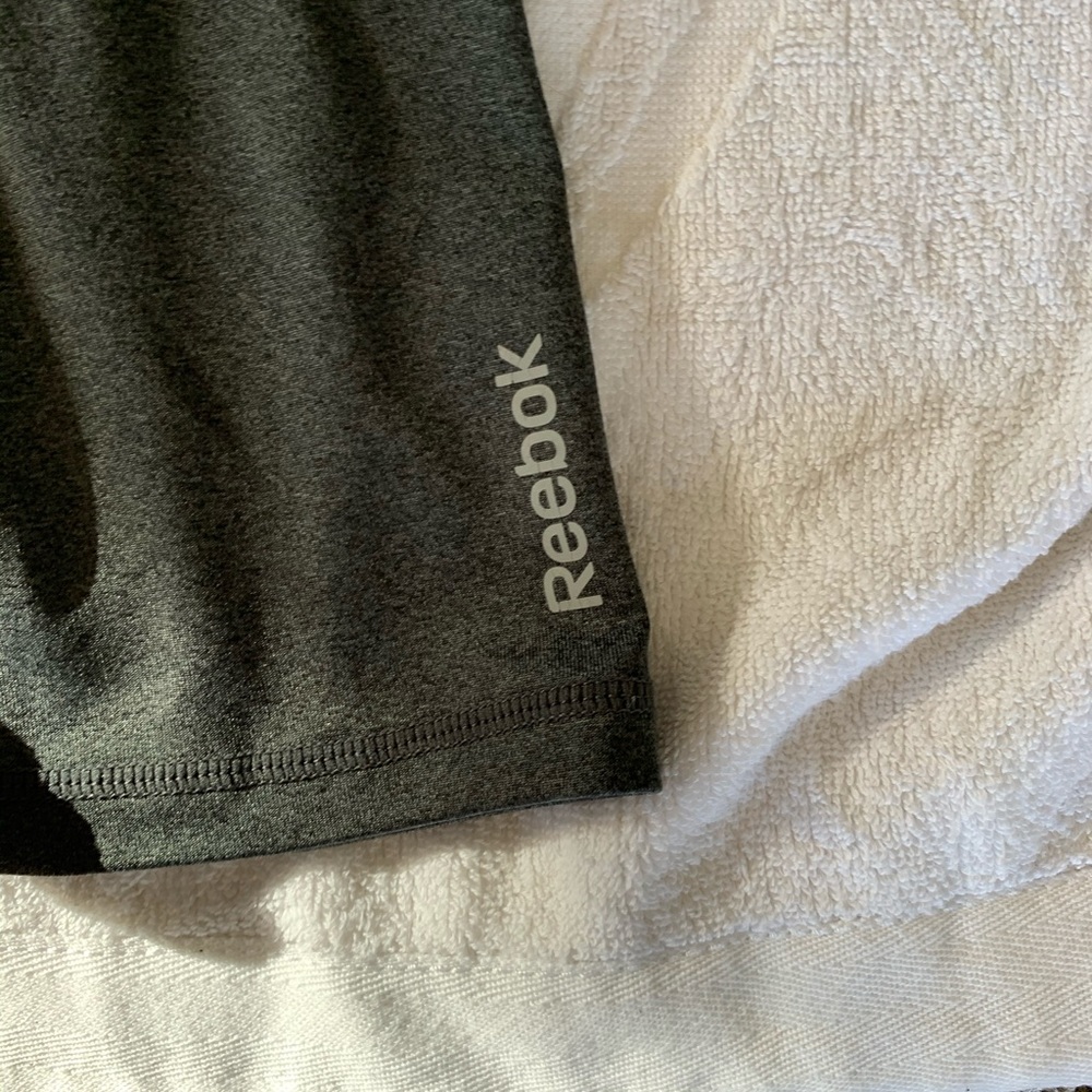 Capris from Reebok - Picture 3 of 3